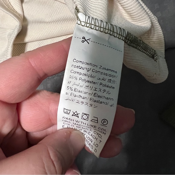 Shein mushroom crop top off white green size Xl - Picture 6 of 7